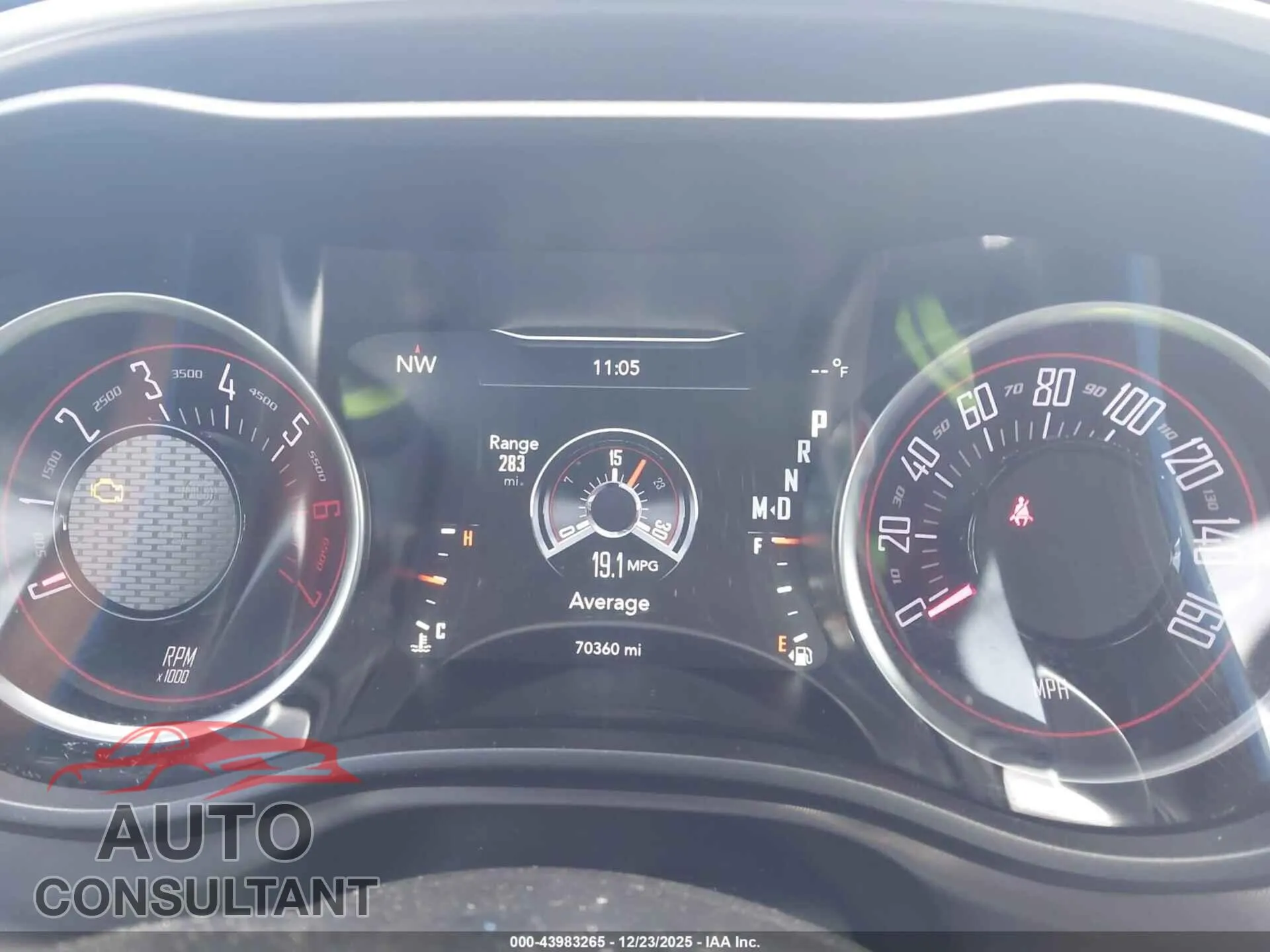 2019 DODGE CHALLENGER Damaged VIN 2C3CDZBT9KH578436 – exterior detail