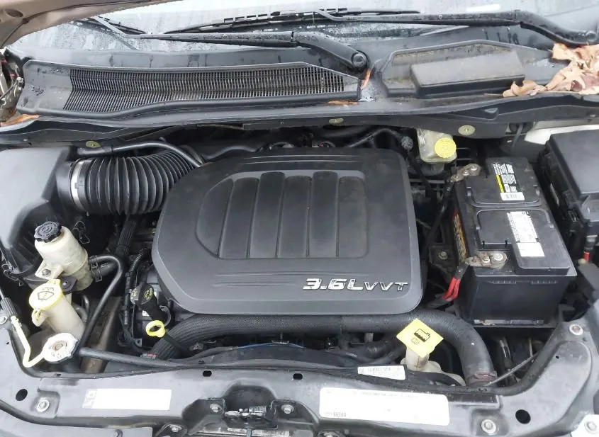 2012 CHRYSLER Town and Country Used VIN 2C4RC1BG0CR410497 – exterior detail