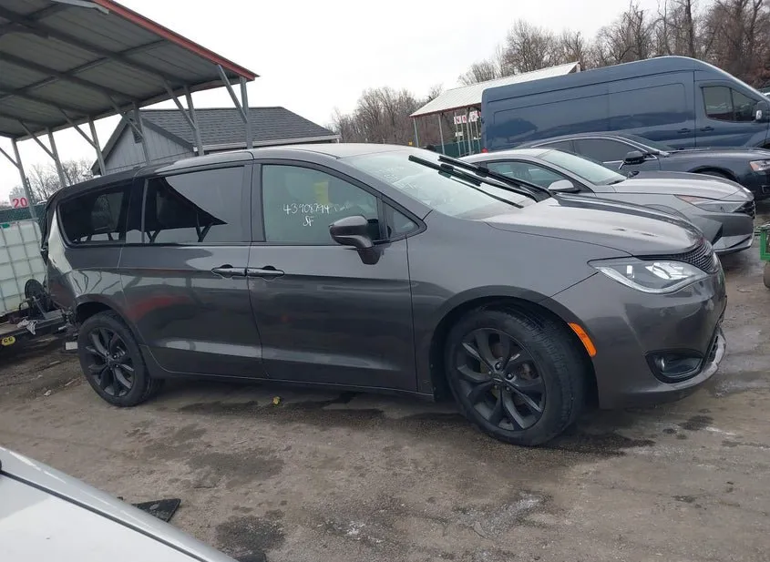 2018 CHRYSLER PACIFICA VIN 2C4RC1FG8JR351254