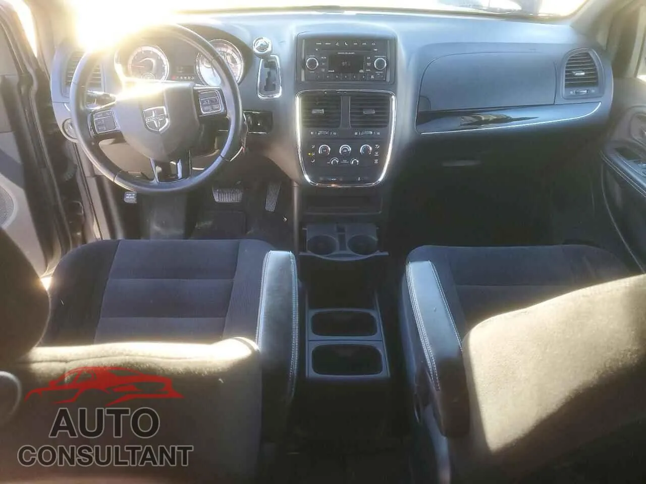 2014 DODGE CARAVAN Damaged VIN 2C4RDGBG5ER340790 – undercarriage