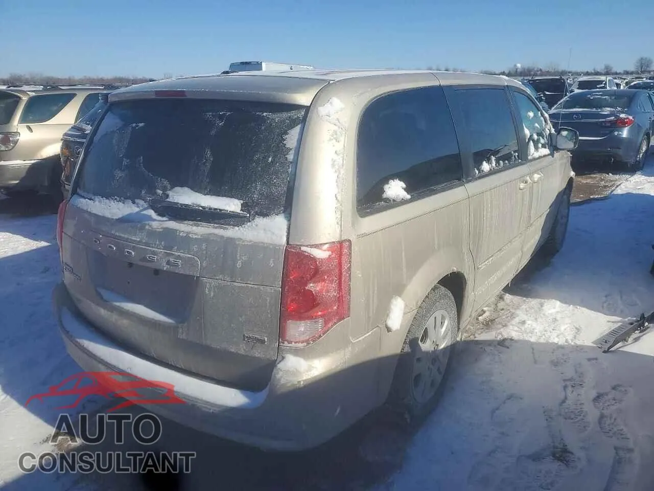 2014 DODGE CARAVAN Damaged VIN 2C4RDGBG5ER354799 – side profile