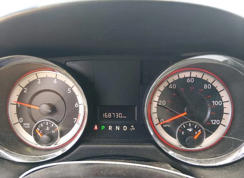 2018 Dodge Grand Caravan Used VIN 2C4RDGCG0JR266011 – front exterior