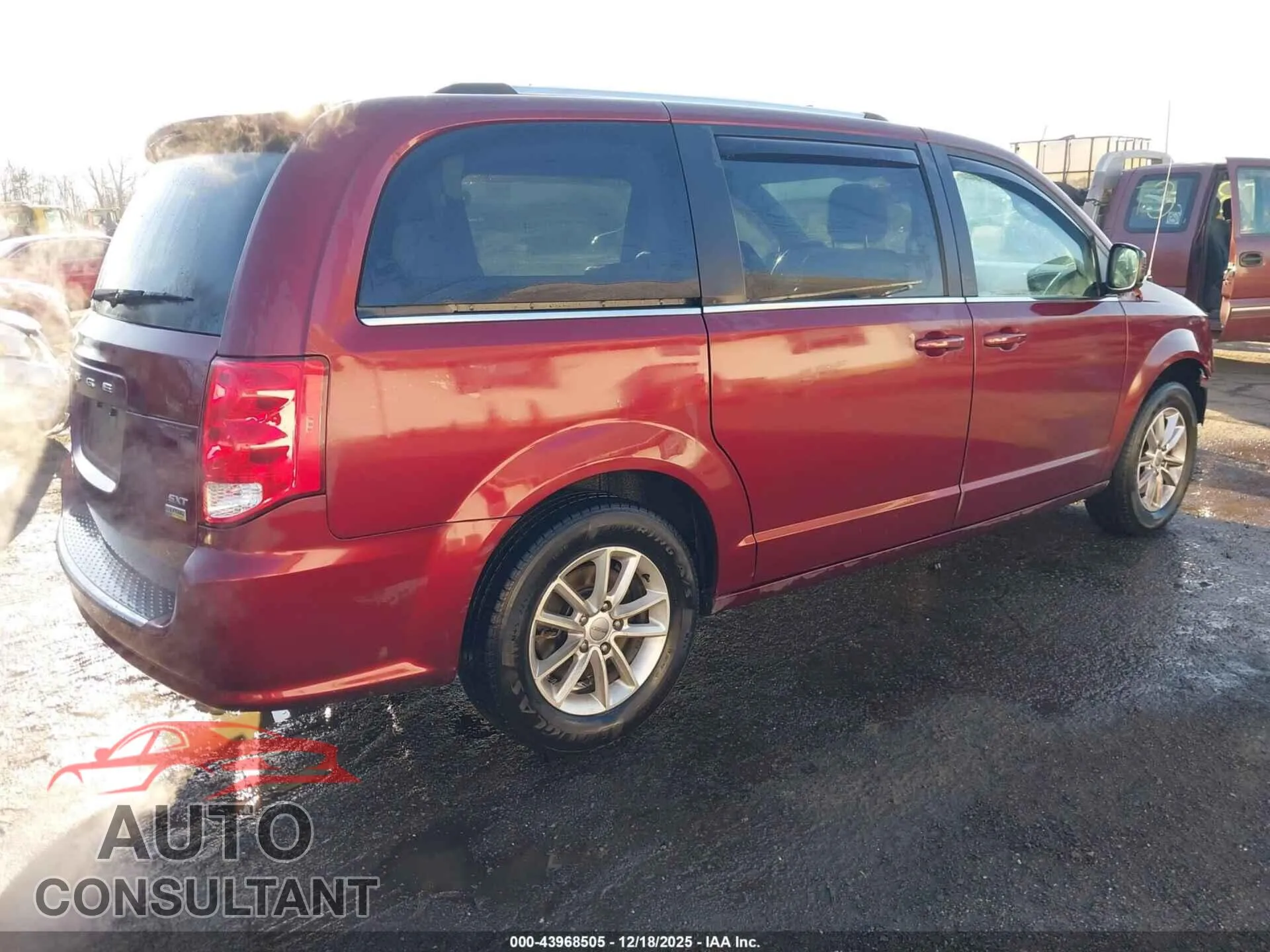 2019 DODGE GRAND CARAVAN Damaged VIN 2C4RDGCG8KR611903 – dashboard