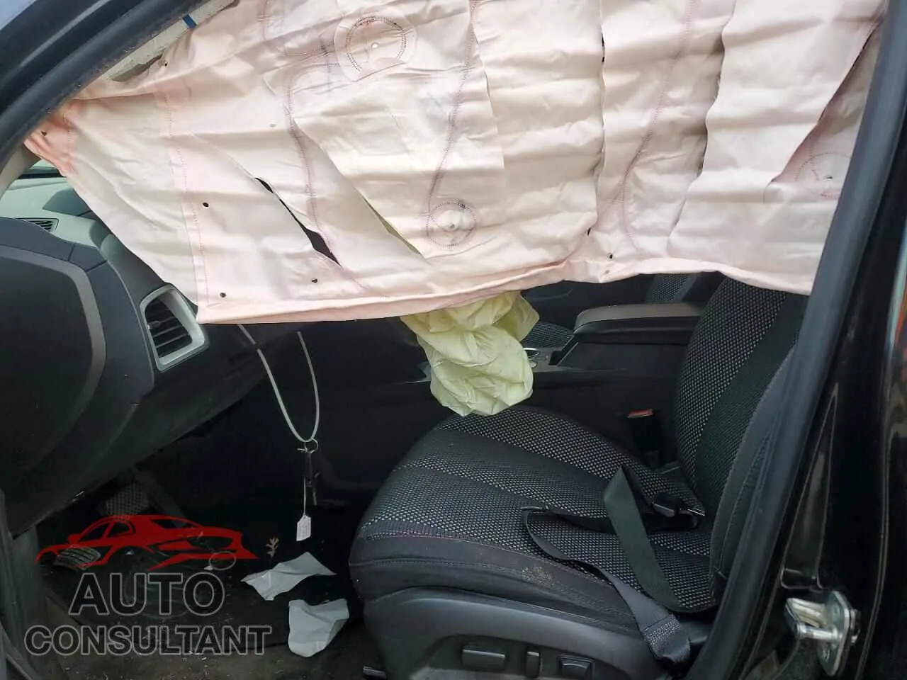 2011 CHEVROLET EQUINOX Damaged VIN 2CNALDEC5B6464655 – exterior detail