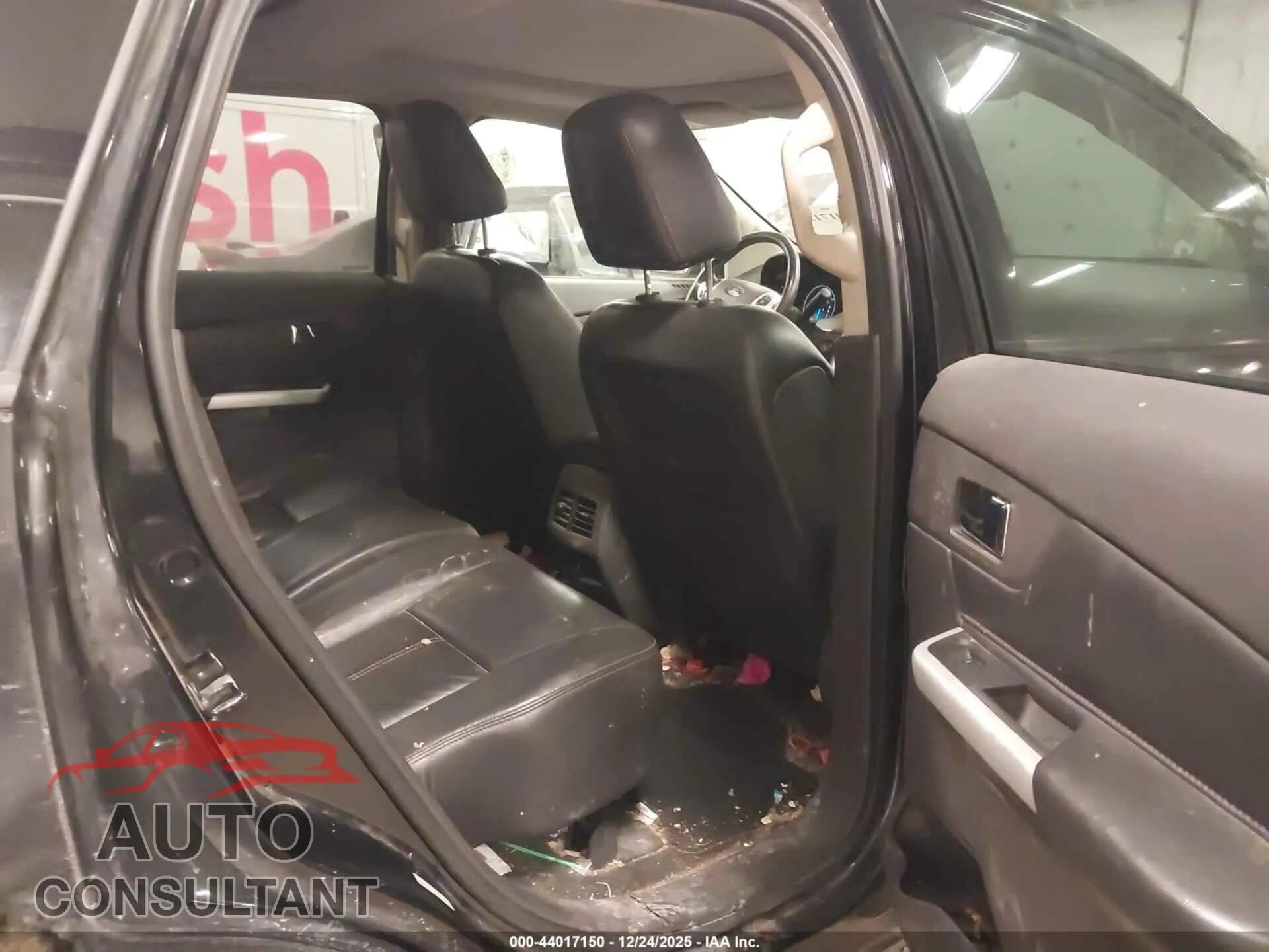 2011 FORD EDGE Damaged VIN 2FMDK4JC8BBA90023 – undercarriage