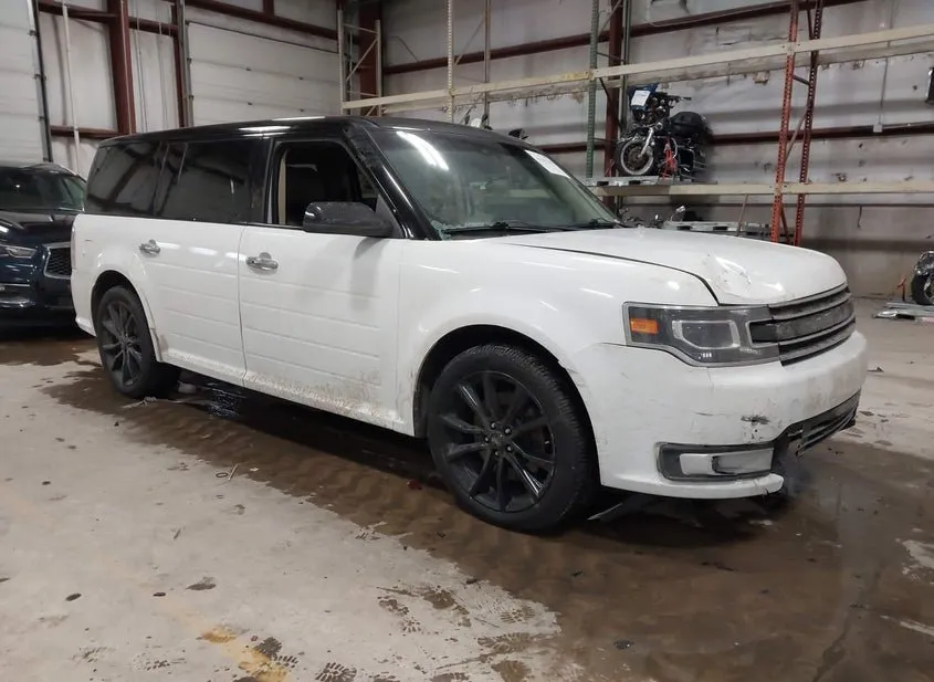 2018 FORD Flex Used VIN 2FMHK6D83JBA18410 – trunk area