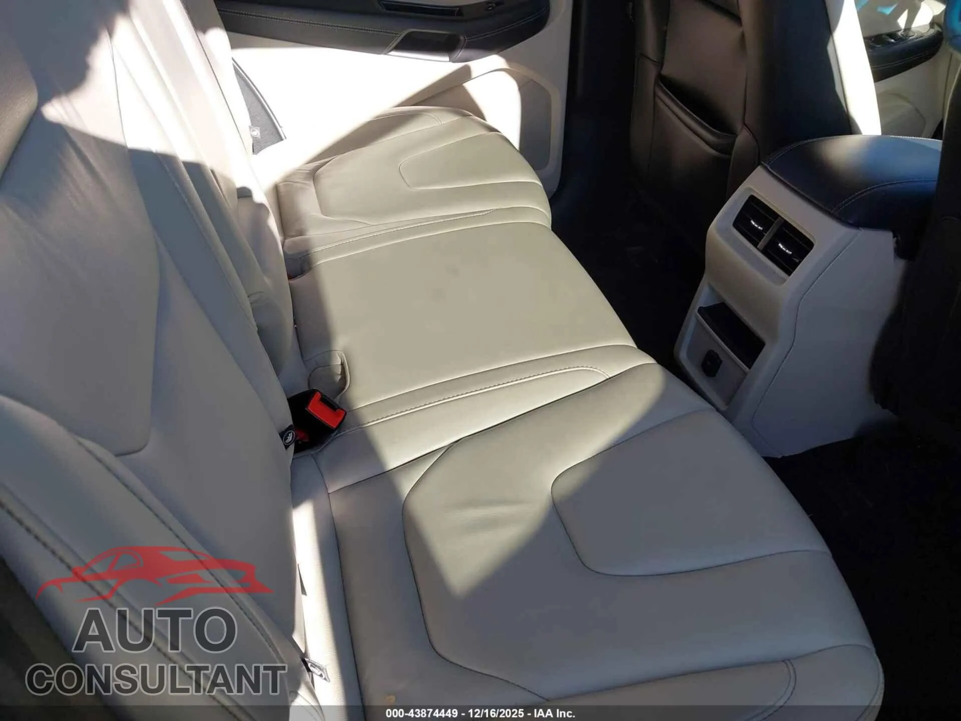 2018 FORD EDGE Damaged VIN 2FMPK3K84JBB87137 – undercarriage