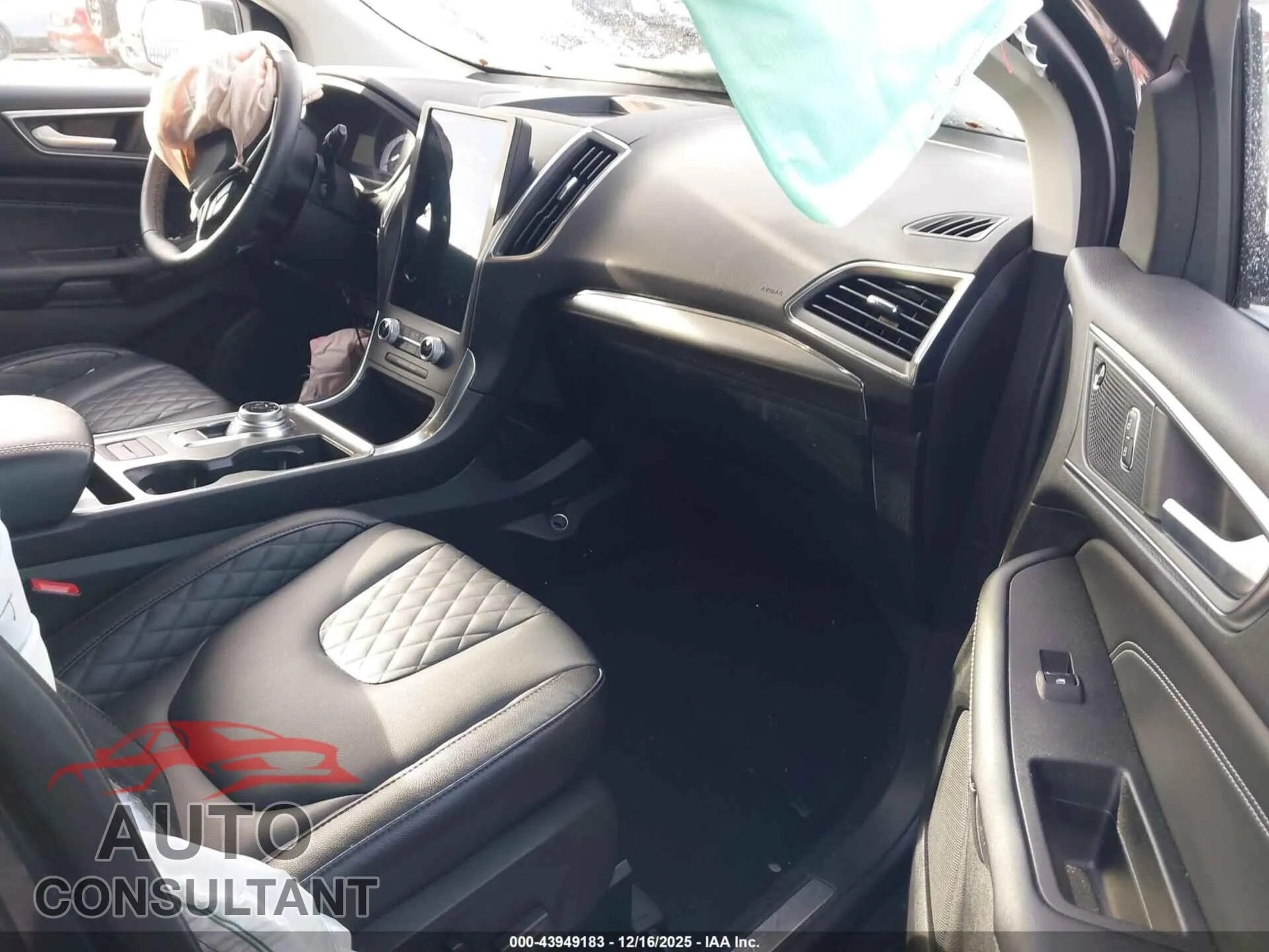 2024 FORD EDGE Damaged VIN 2FMPK4K94RBA53304 – interior seats