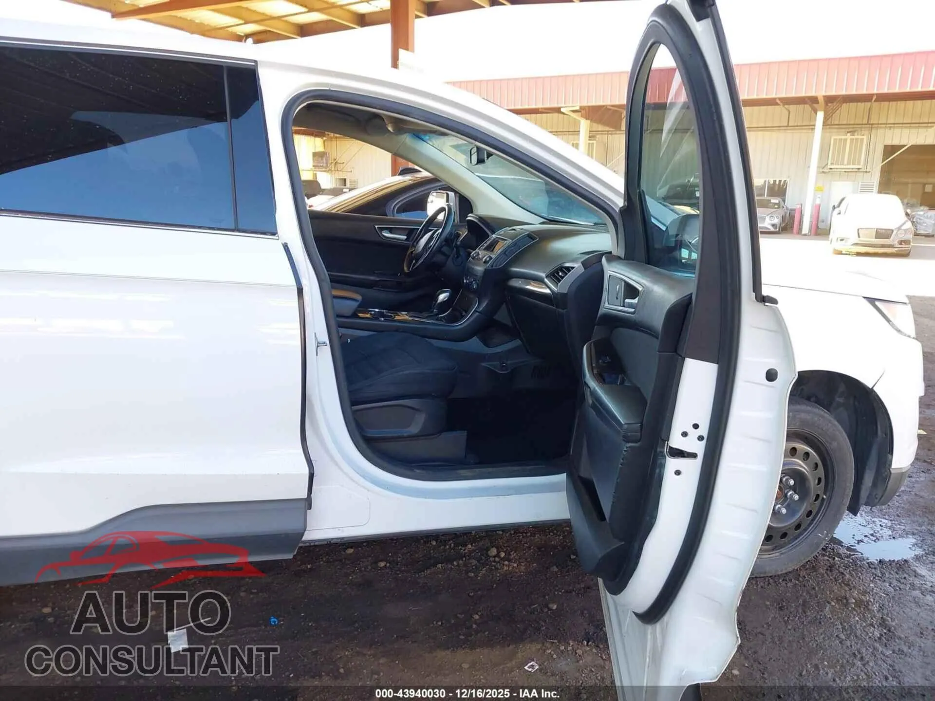 2015 FORD EDGE Damaged VIN 2FMTK3J93FBC21066 – interior seats