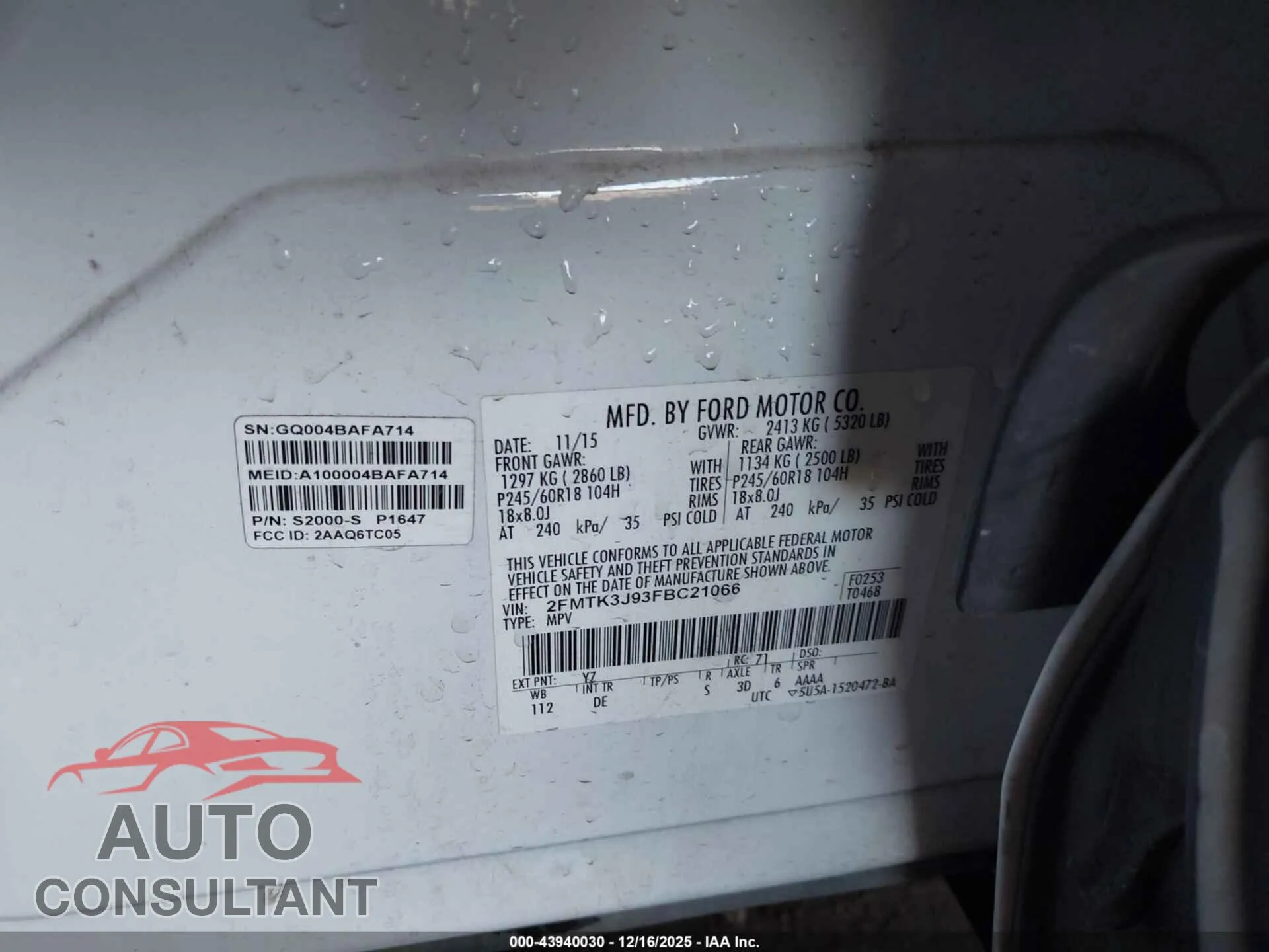 2015 FORD EDGE Damaged VIN 2FMTK3J93FBC21066 – trunk area