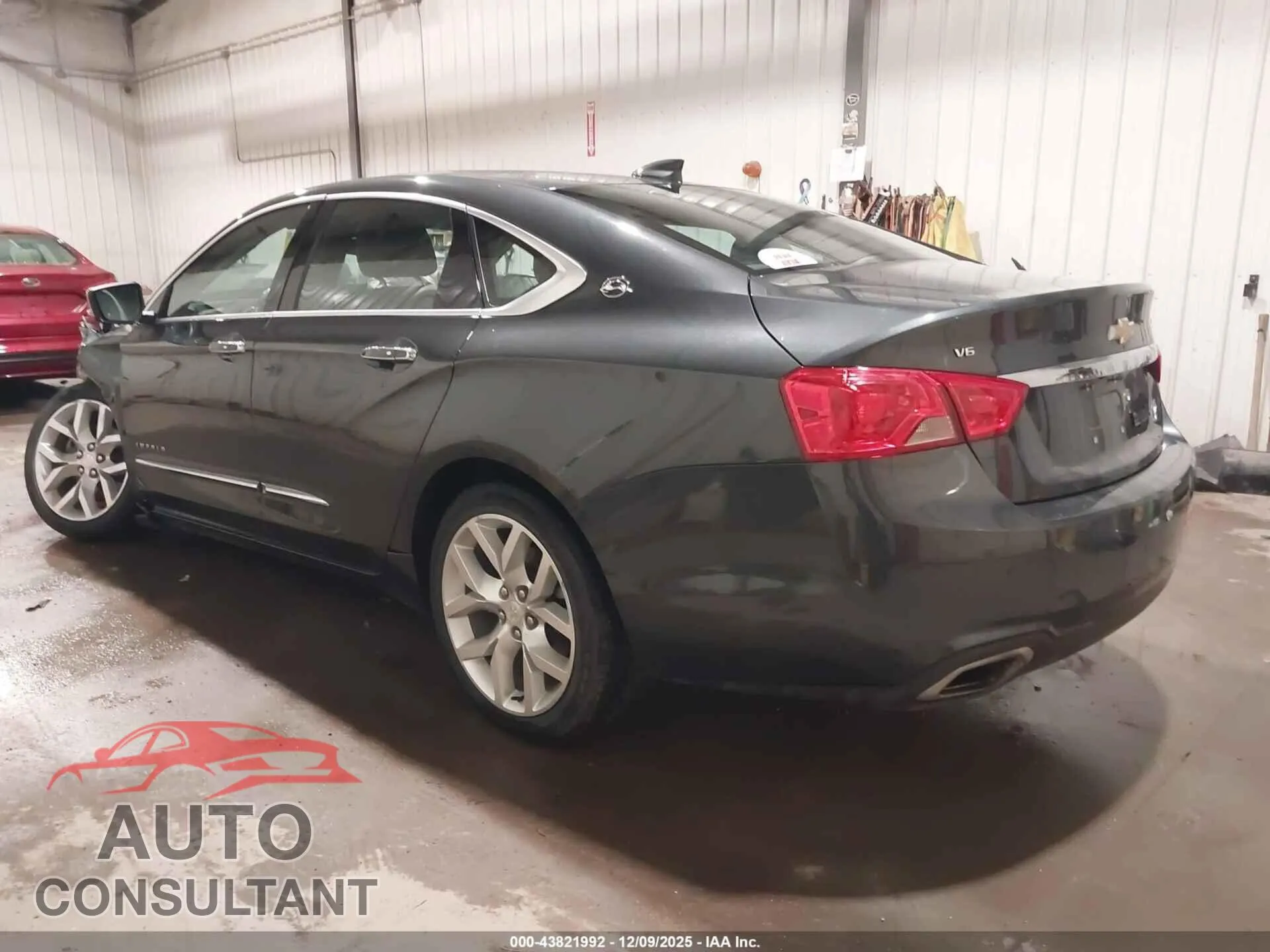 2018 CHEVROLET IMPALA Damaged VIN 2G1125S39J9121032 – side profile