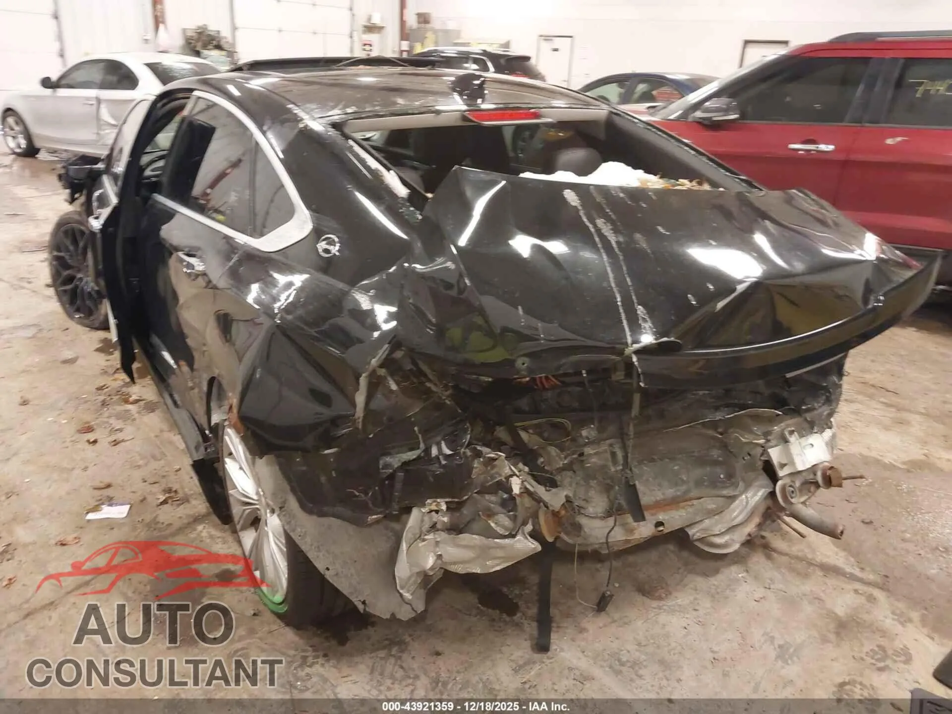 2015 CHEVROLET IMPALA Damaged VIN 2G1165S33F9147976 – side profile