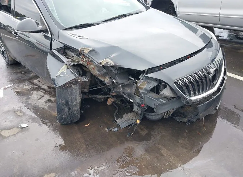 2017 BUICK Regal Used VIN 2G4GL5EX6H9188321 – undercarriage