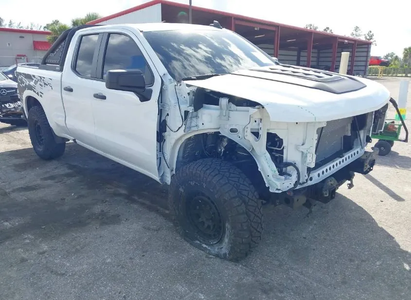 2004 CHEVROLET Silverado Used VIN 2GCEK19T341156868 – rear exterior
