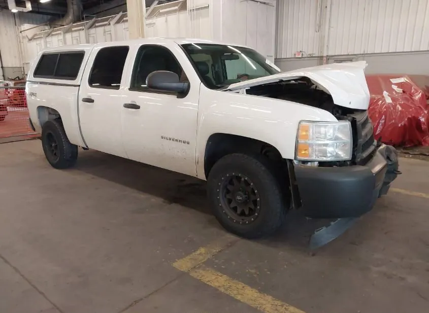 2004 CHEVROLET Silverado Used VIN 2GCEK19T341156868 – side profile