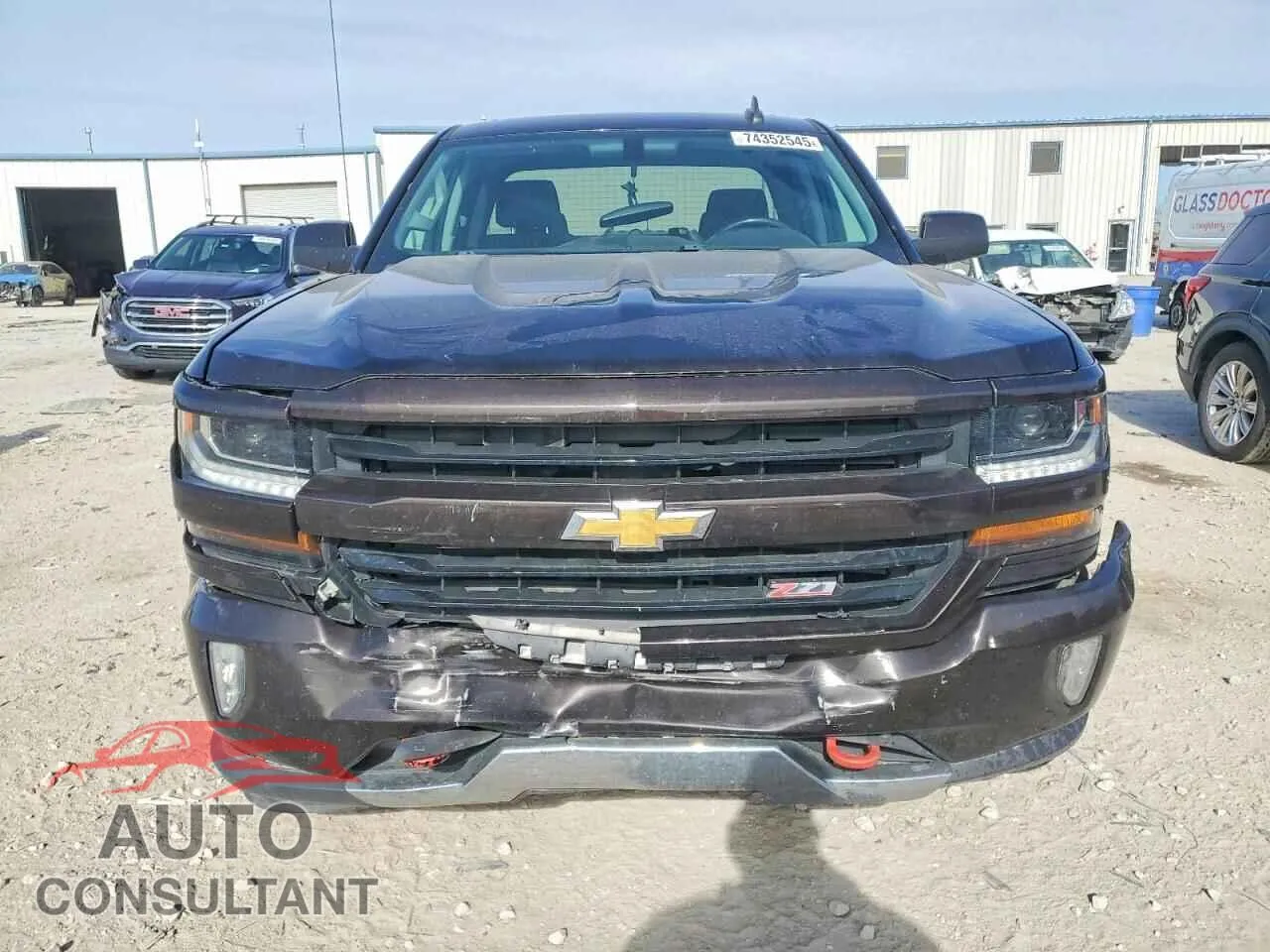 2018 CHEVROLET ALL Models Damaged VIN 2GCVKREC3J1105953 – interior seats