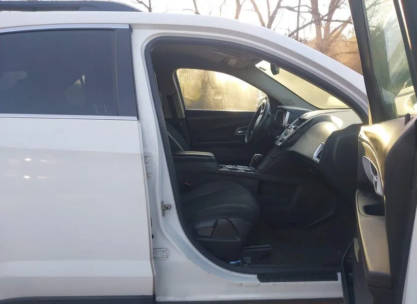 2011 CHEVROLET Equinox Used VIN 2GNALDEC8B1250400 – exterior detail 2011 CHEVROLET Equinox Used VIN 2GNALDEC8B1250400 – exterior detail