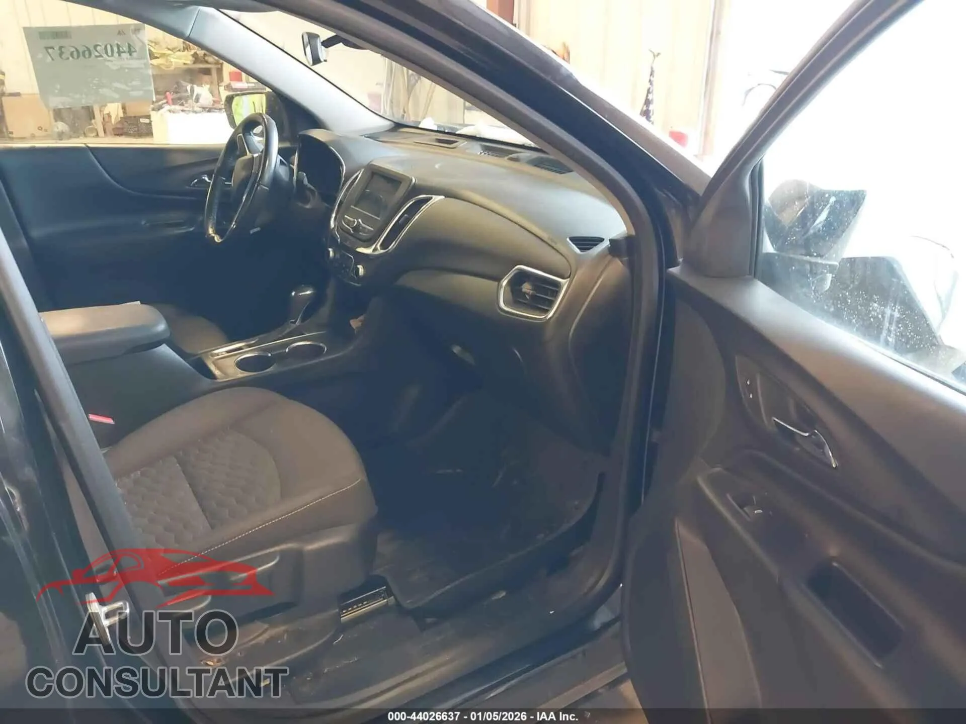 2019 CHEVROLET EQUINOX Damaged VIN 2GNAXJEV1K6272956 – interior seats