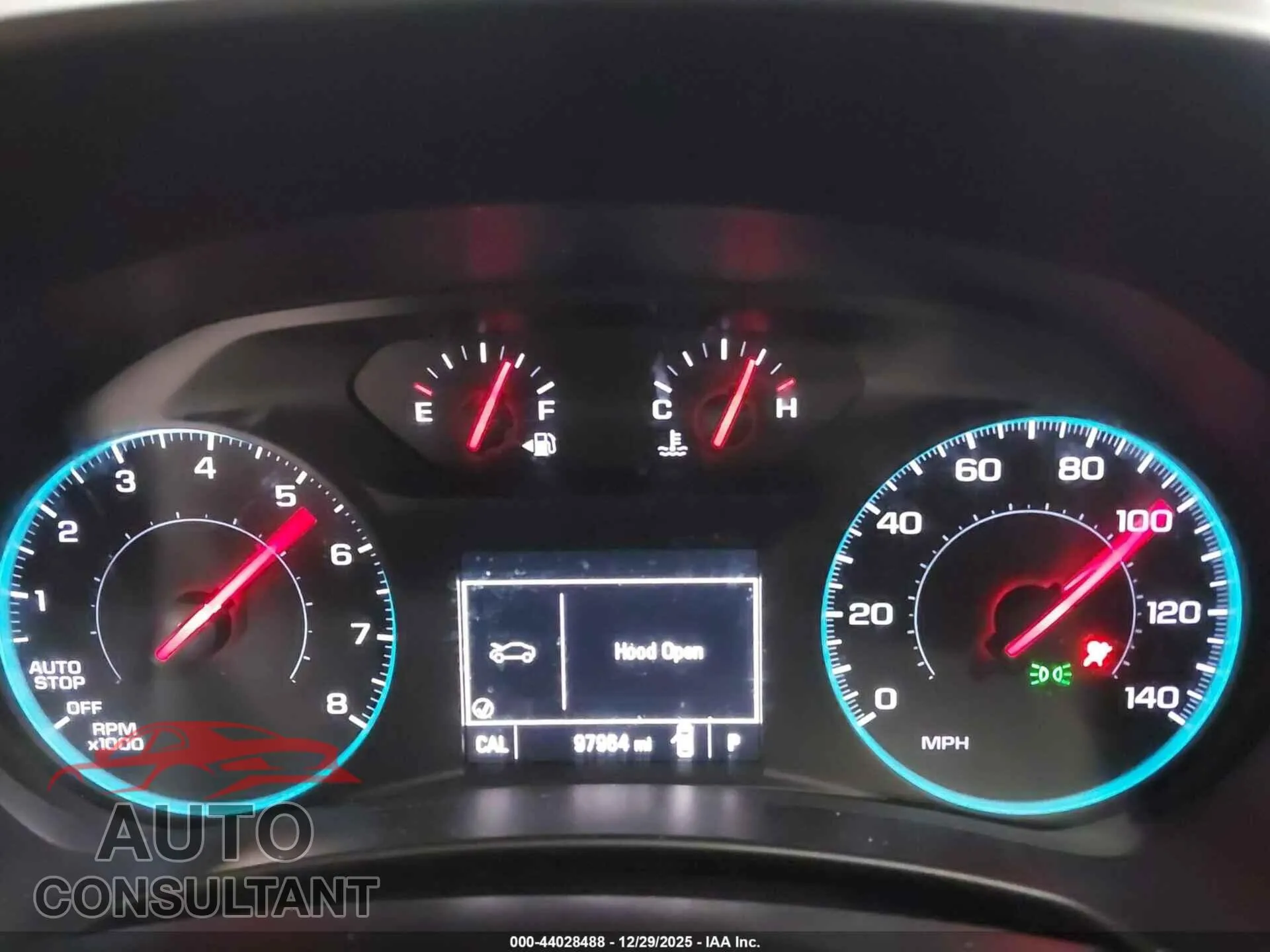 2018 CHEVROLET EQUINOX Damaged VIN 2GNAXJEV8J6108618 – exterior detail
