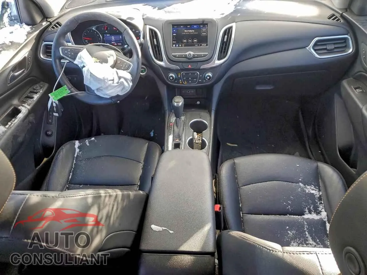 2020 CHEVROLET EQUINOX Damaged VIN 2GNAXUEV4L6254079 – undercarriage