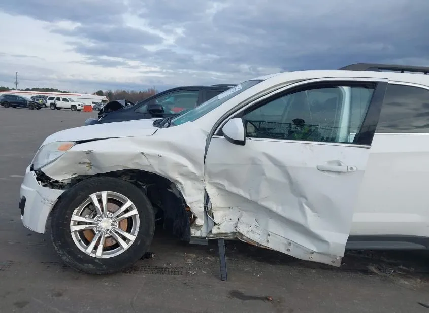 2013 CHEVROLET Equinox Used VIN 2GNFLEEK2D6333572 – trunk area