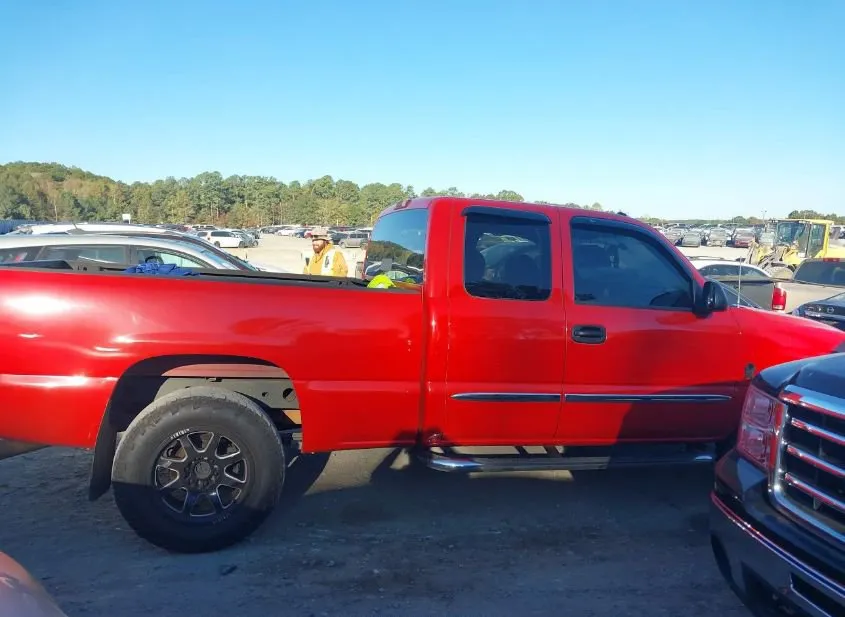 2004 GMC Sierra Used VIN 2GTEC19T341348546 – rear exterior