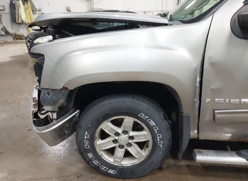 2007 GMC SIERRA Used VIN 2GTEK190X71562169 – photo 11
