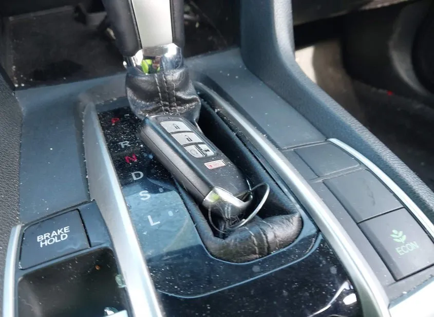 2019 HONDA Civic Used VIN 2HGFC1F76KH650544 – dashboard