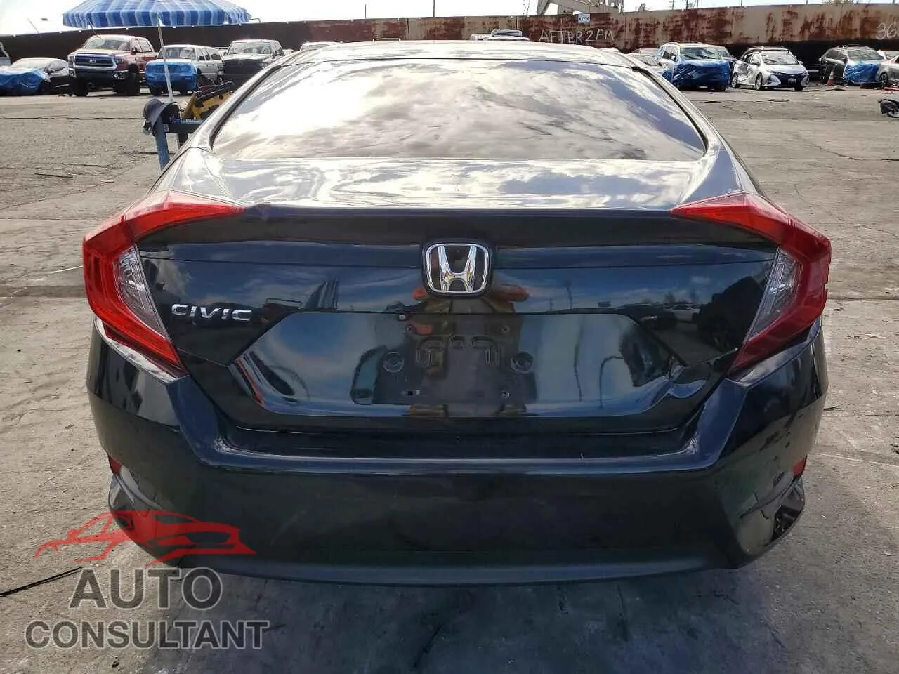 2017 HONDA CIVIC Damaged VIN 2HGFC2F51HH558027 – engine bay