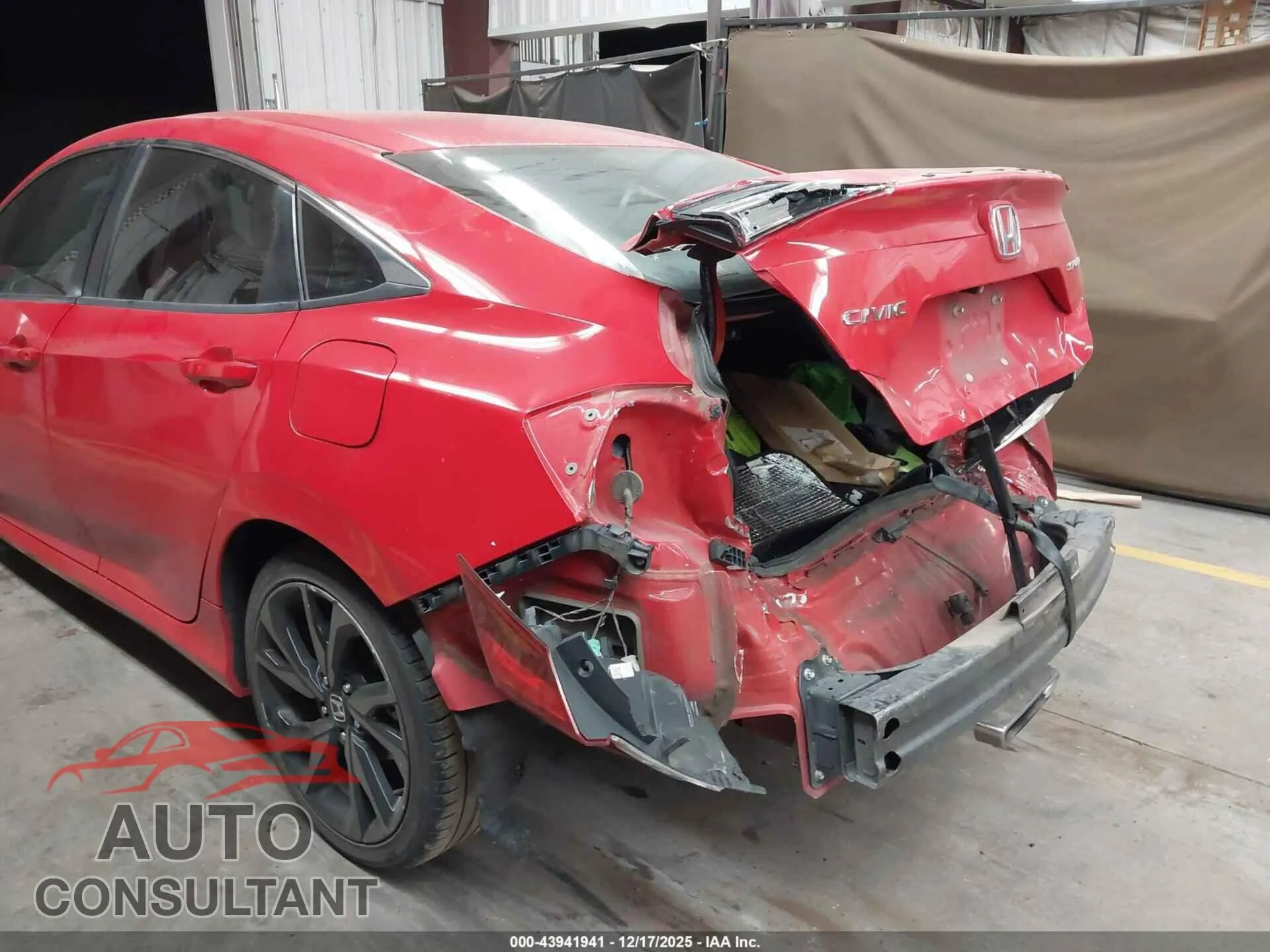2019 HONDA CIVIC Damaged VIN 2HGFC2F82KH535986 – engine bay