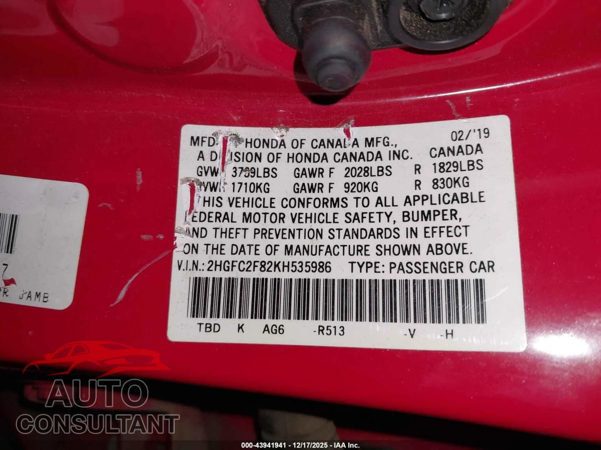 2019 HONDA CIVIC Damaged VIN 2HGFC2F82KH535986 – trunk area