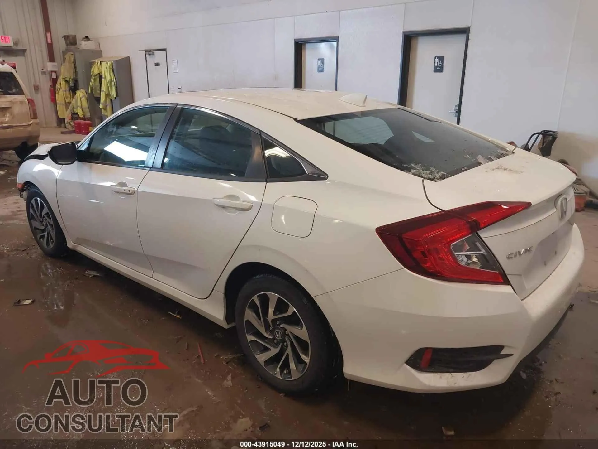 2018 HONDA CIVIC Damaged VIN 2HGFC2F83JH553816 – side profile