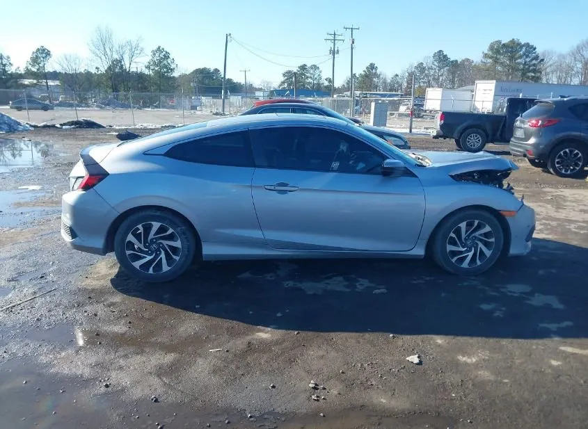 2016 HONDA Civic Used VIN 2HGFC4B07GH300180 – photo 16