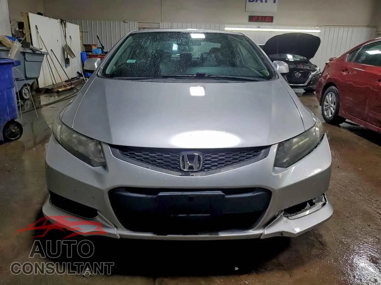 2013 HONDA CIVIC Damaged VIN 2HGFG3B88DH522856 – interior seats