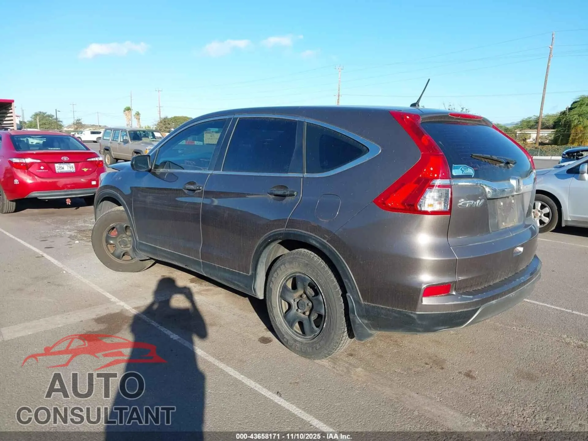 2015 HONDA CR-V Damaged VIN 2HKRM3H31FH504502 – side profile