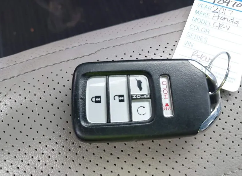 2017 HONDA CR-V Used VIN 2HKRW2H86HH665799 – odometer reading