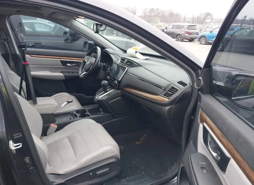 2017 HONDA CR-V Used VIN 2HKRW2H86HH665799 – photo 16