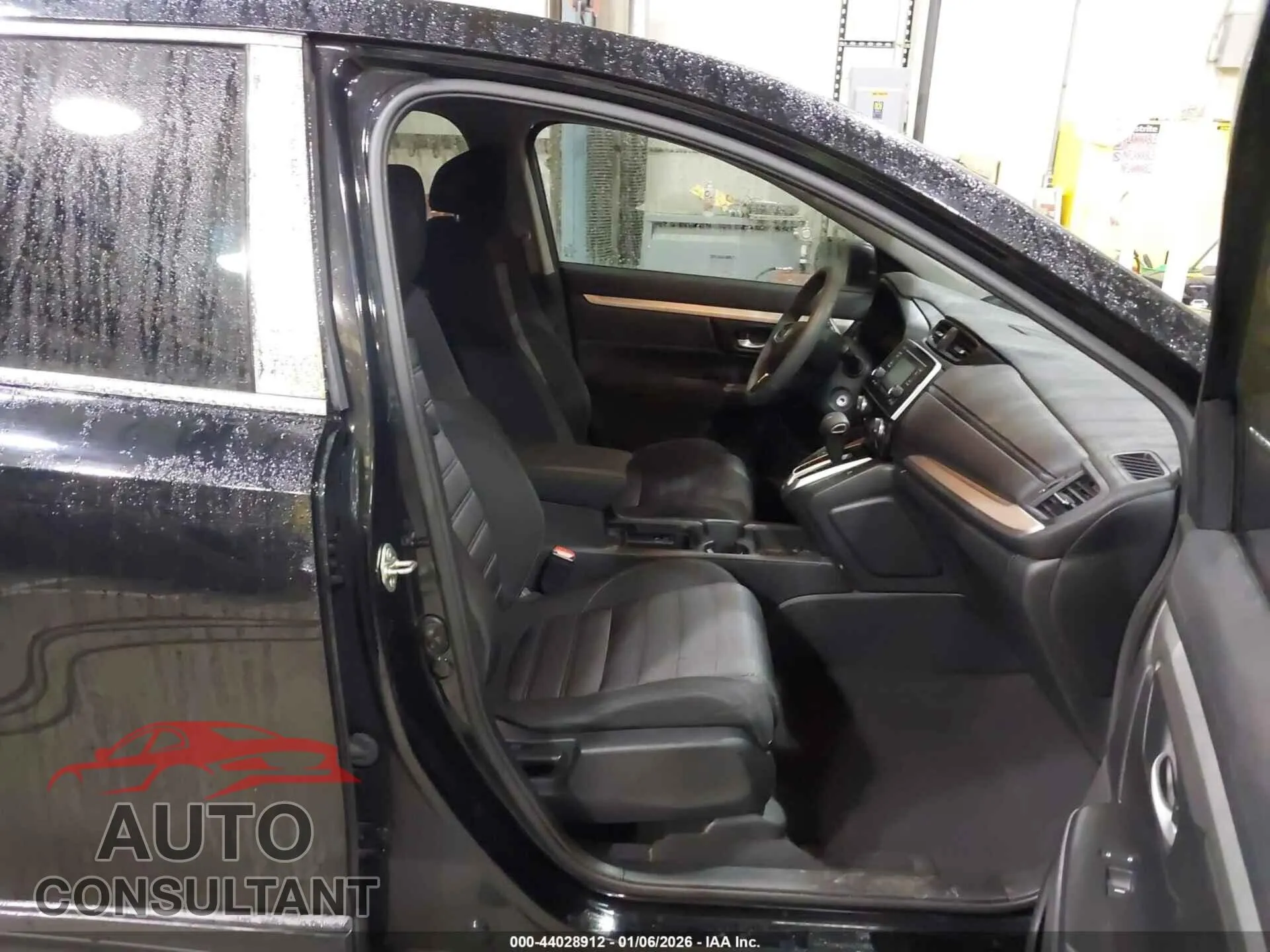 2017 HONDA CR-V Damaged VIN 2HKRW6H3XHH206013 – interior seats 2017 HONDA CR-V Damaged VIN 2HKRW6H3XHH206013 – interior seats