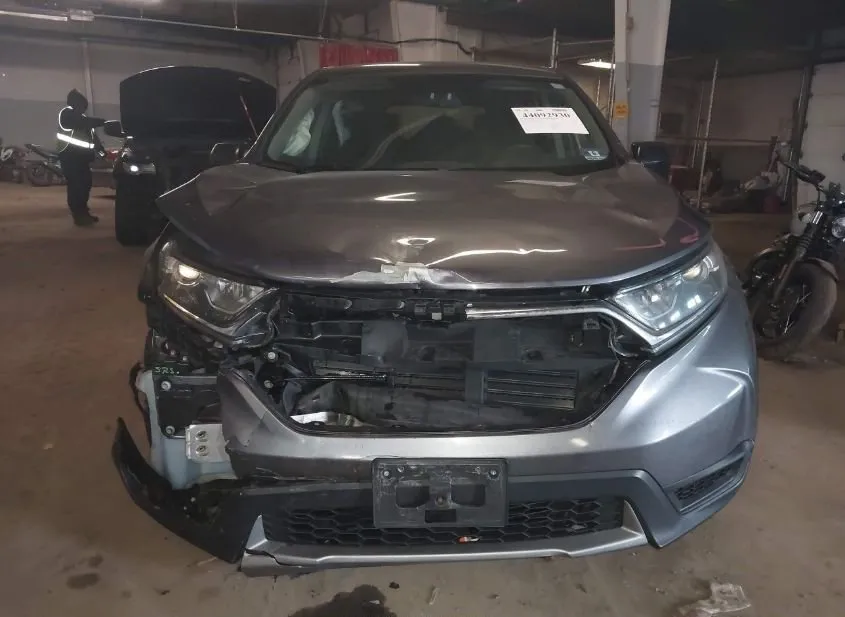 2019 HONDA CR-V Used VIN 2HKRW6H3XKH220632 – photo 16
