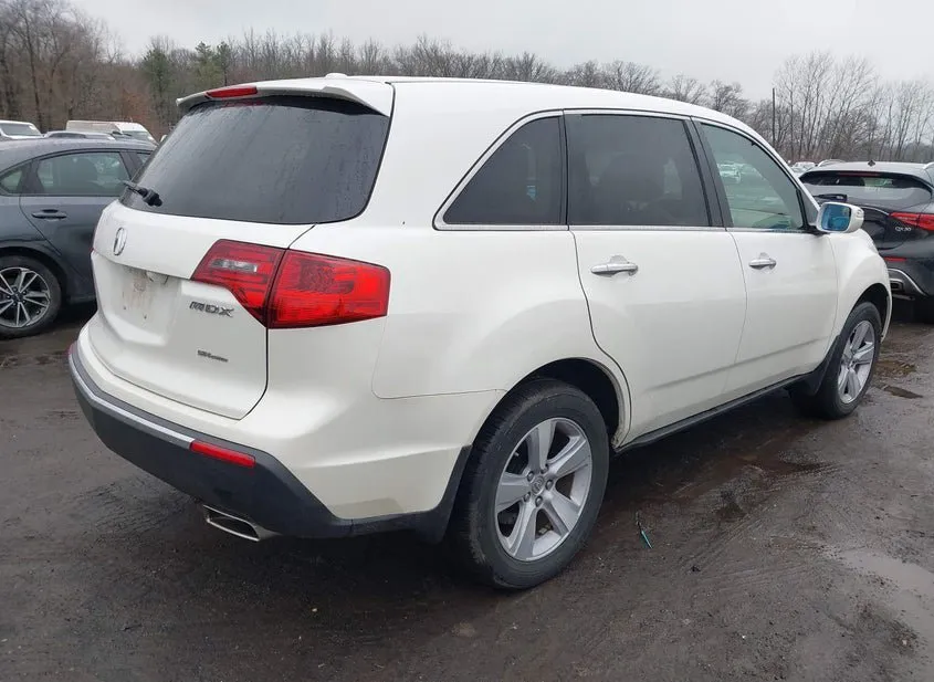 2013 ACURA MDX Used VIN 2HNYD2H42DH524823 – trunk area