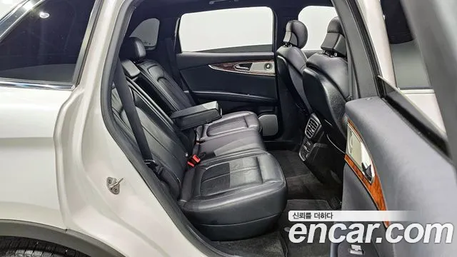 2019 Lincoln Nautilus 1st Gen 2.7 Reserve AWD Sold VIN 2LMPJ8LP6KBL64847 – rear exterior