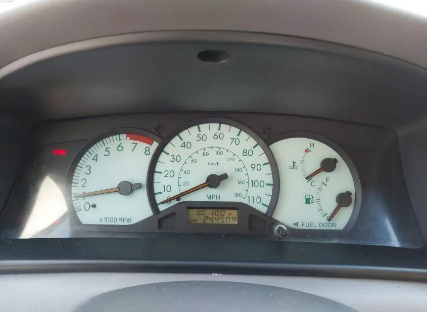 2003 TOYOTA Corolla Used VIN 2T1BR32E53C041727 – dashboard