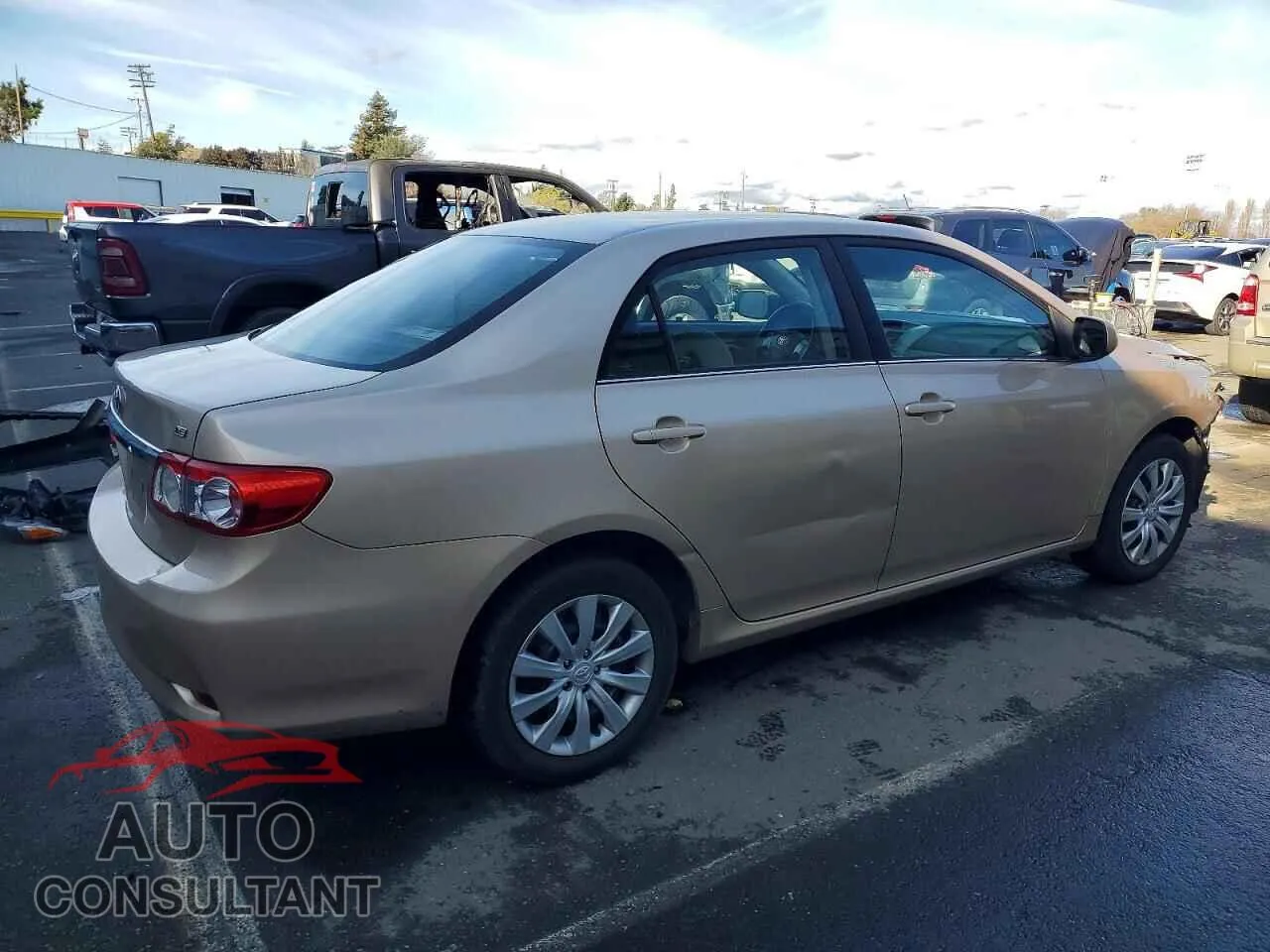 2013 TOYOTA COROLLA Damaged VIN 2T1BU4EE0DC989793 – side profile