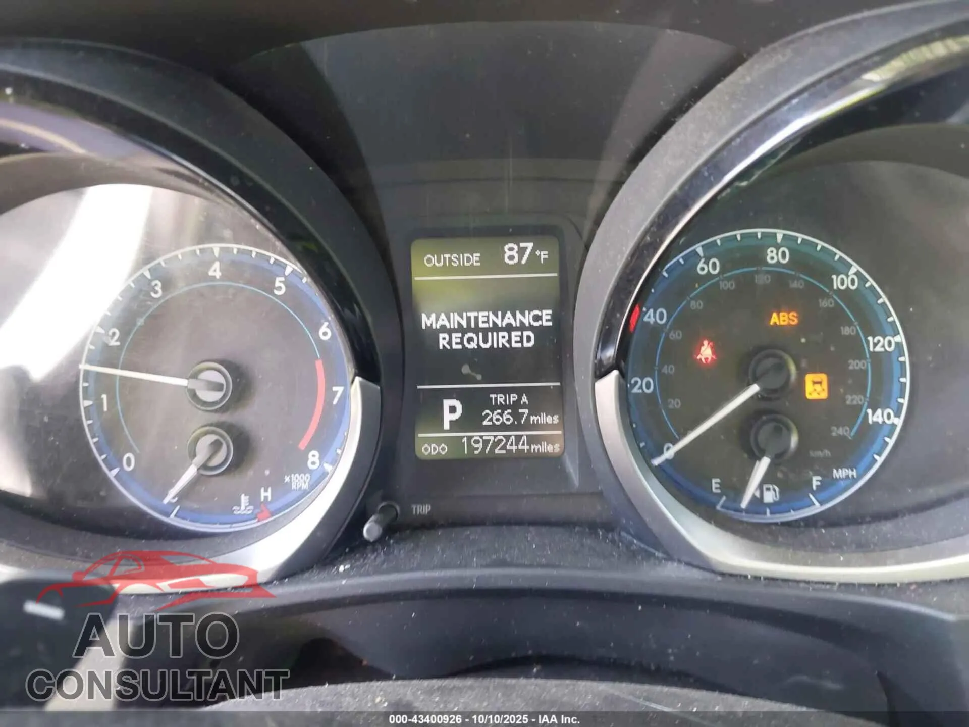 2015 TOYOTA COROLLA Damaged VIN 2T1BURHE0FC253366 – exterior detail
