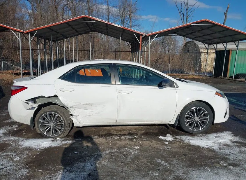 2016 TOYOTA Corolla Used VIN 2T1BURHE0GC585132 – dashboard