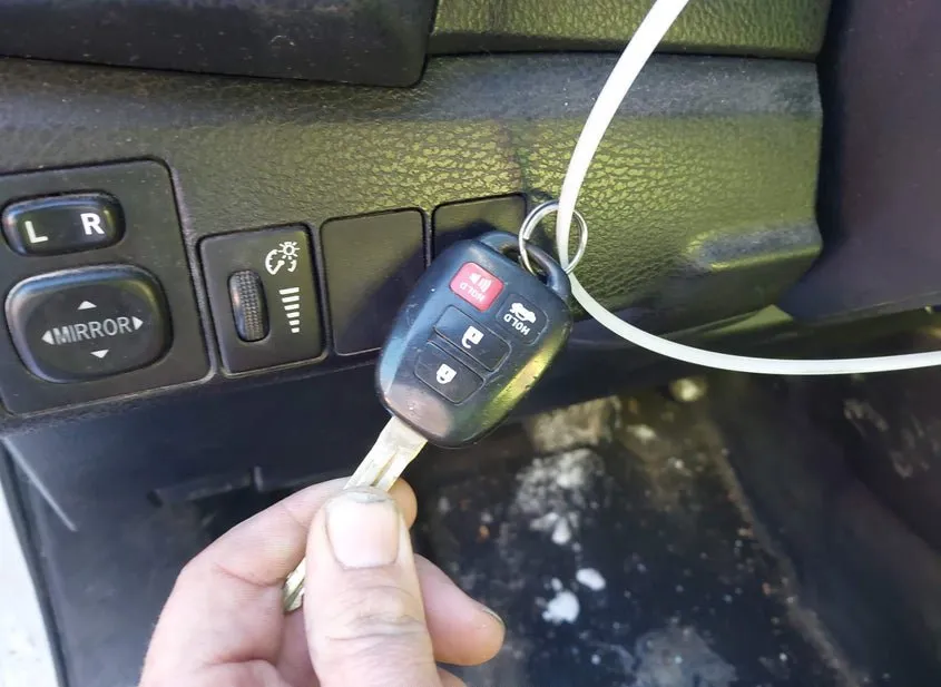 2016 TOYOTA Corolla Used VIN 2T1BURHE0GC585132 – interior seats