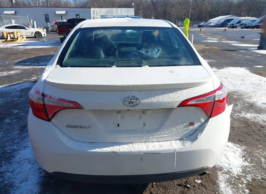 2016 TOYOTA Corolla Used VIN 2T1BURHE0GC585132 – undercarriage