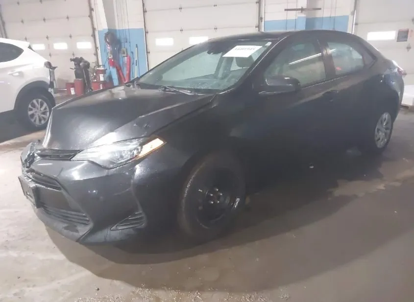2018 TOYOTA Corolla Used VIN 2T1BURHE0JC059204 – photo 11