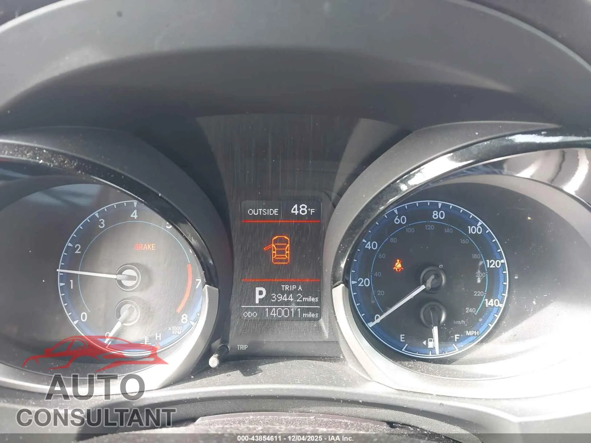 2016 TOYOTA COROLLA Damaged VIN 2T1BURHE4GC575770 – exterior detail