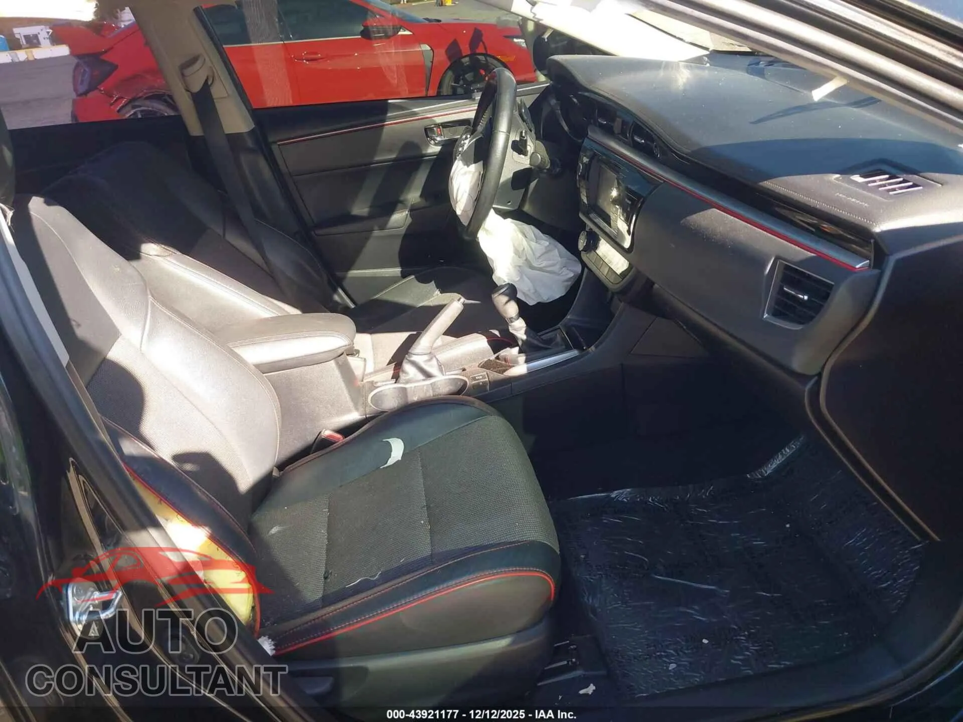2016 TOYOTA COROLLA Damaged VIN 2T1BURHE7GC592367 – interior seats